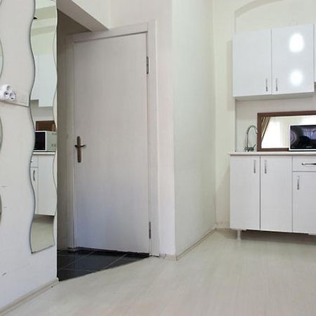 Nicoleport Hotel Istanbul Bagian luar foto