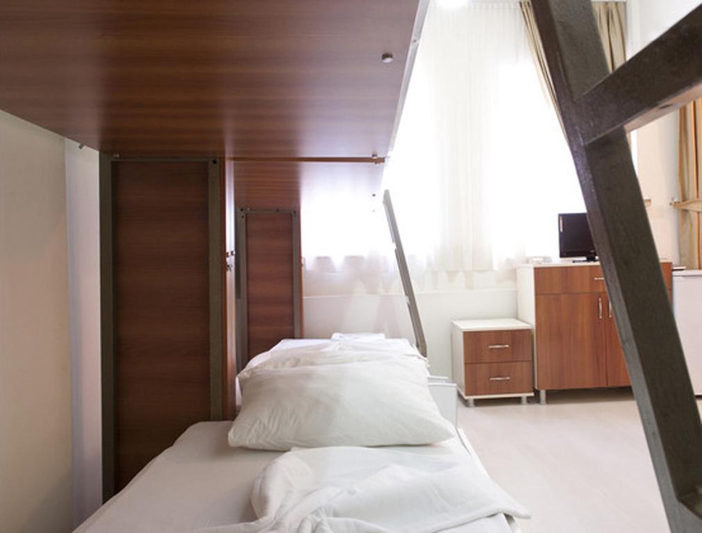 Nicoleport Hotel Istanbul Bagian luar foto